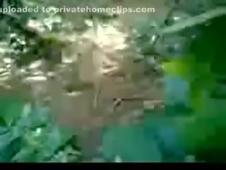 Indian ladki in jungle outdoor lassie fucked hard www.xnidhicam.blogspot.com