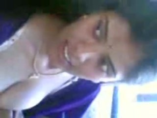 Desi college darling showing boobs in bus