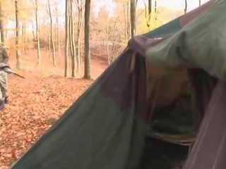 Евро любимец получава двойно прецака в а tent